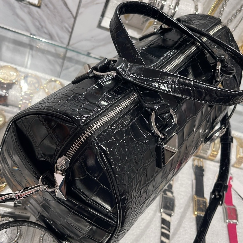 Michael Kors Grayson Medium Crocodile Embossed Leather Satchel
Black 
NWT - Picture 16 of 16